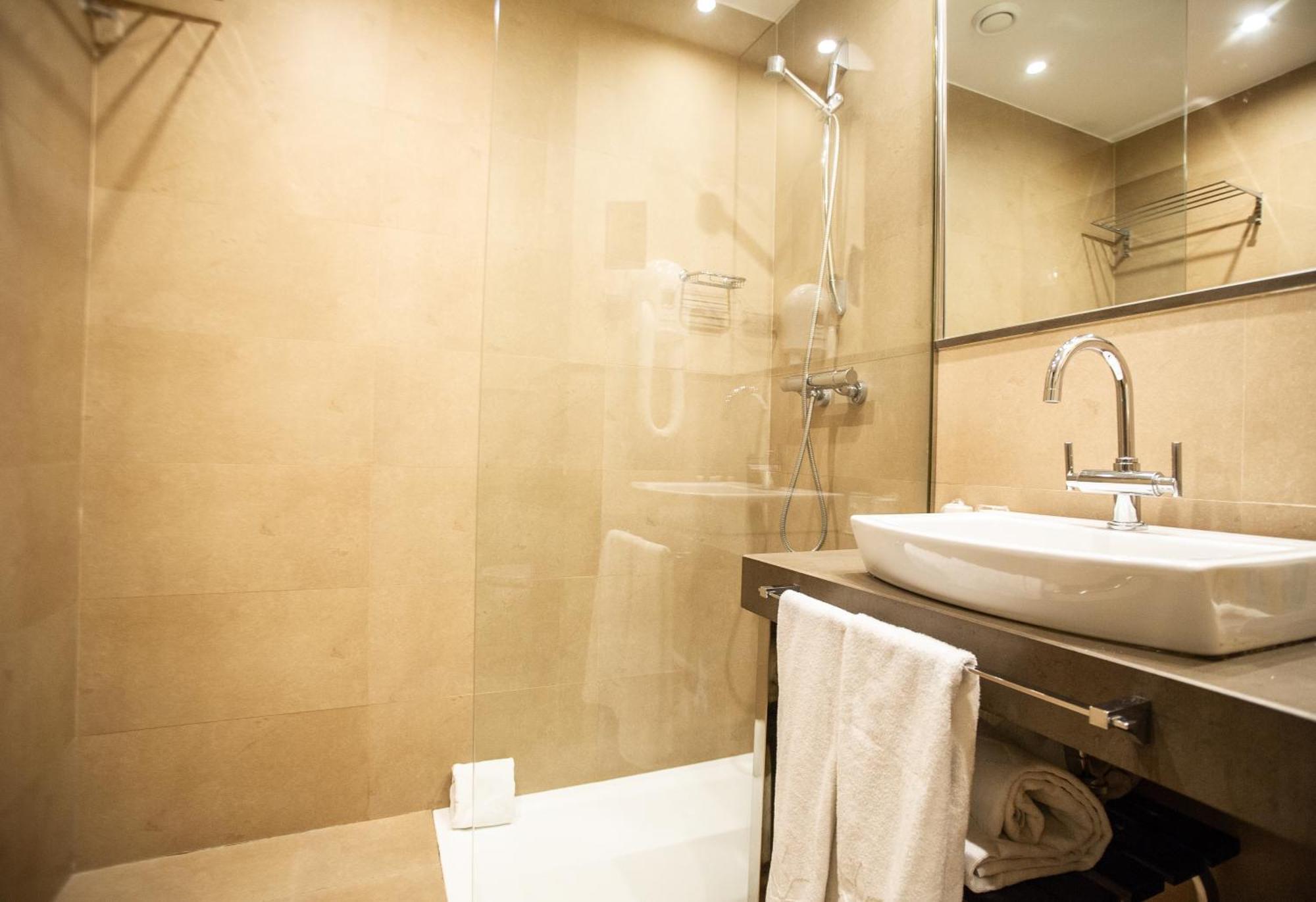 Azz Asturias Langrehotel & Spa Лангрео Экстерьер фото