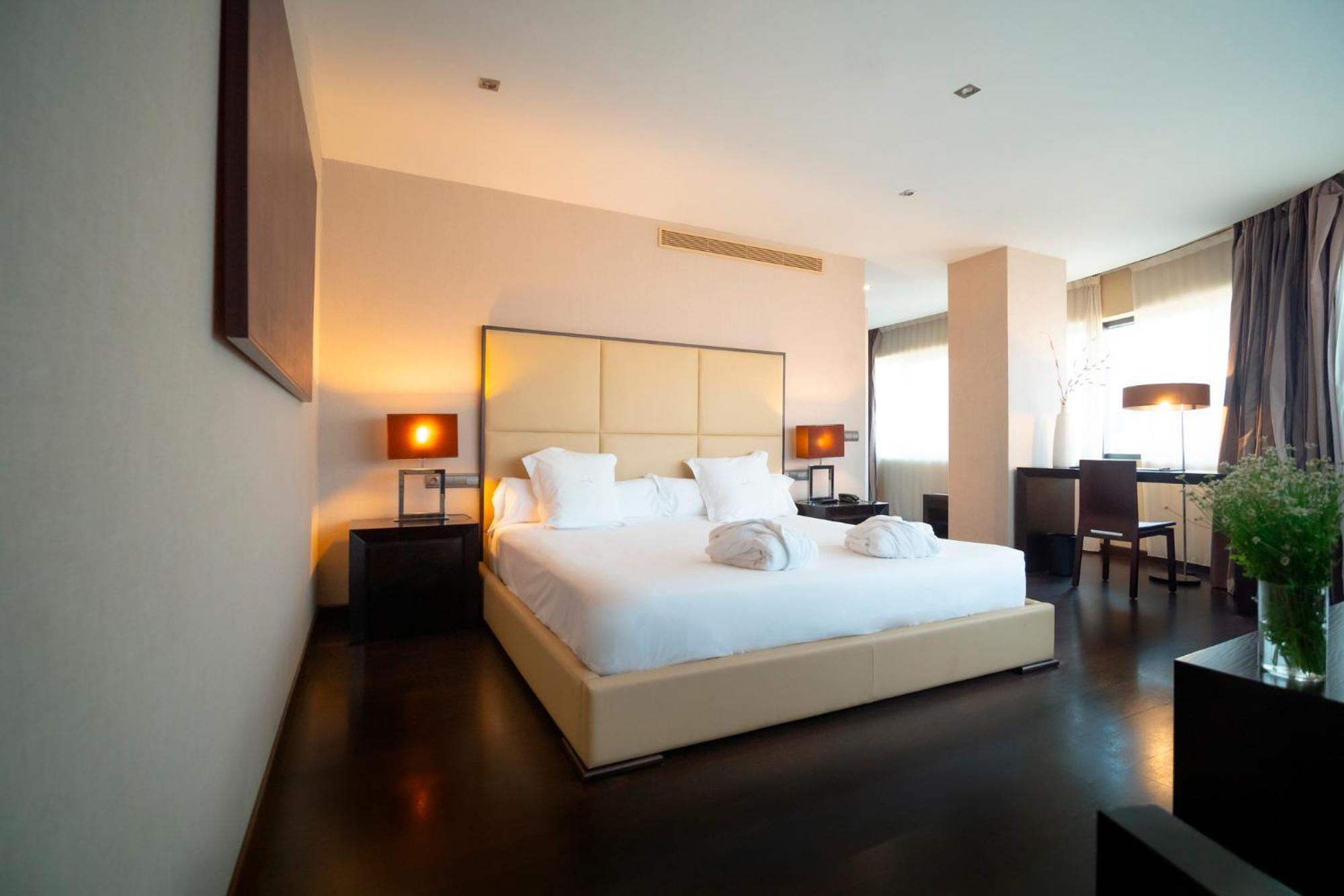 Azz Asturias Langrehotel & Spa Лангрео Экстерьер фото
