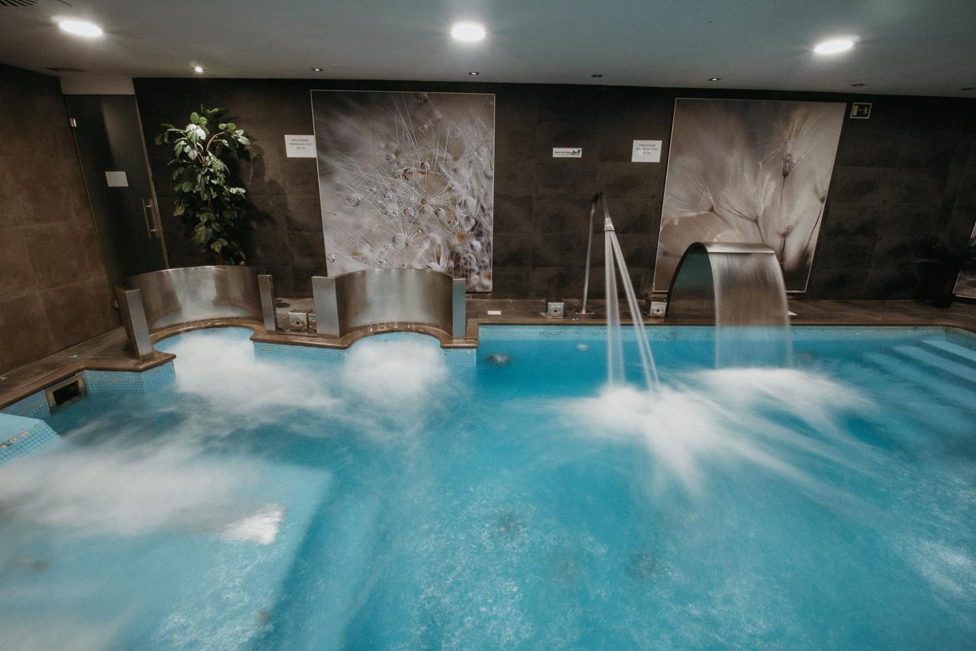 Azz Asturias Langrehotel & Spa Лангрео Экстерьер фото